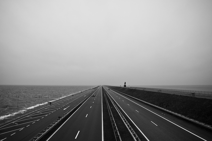 Afsluitdijk in perspective